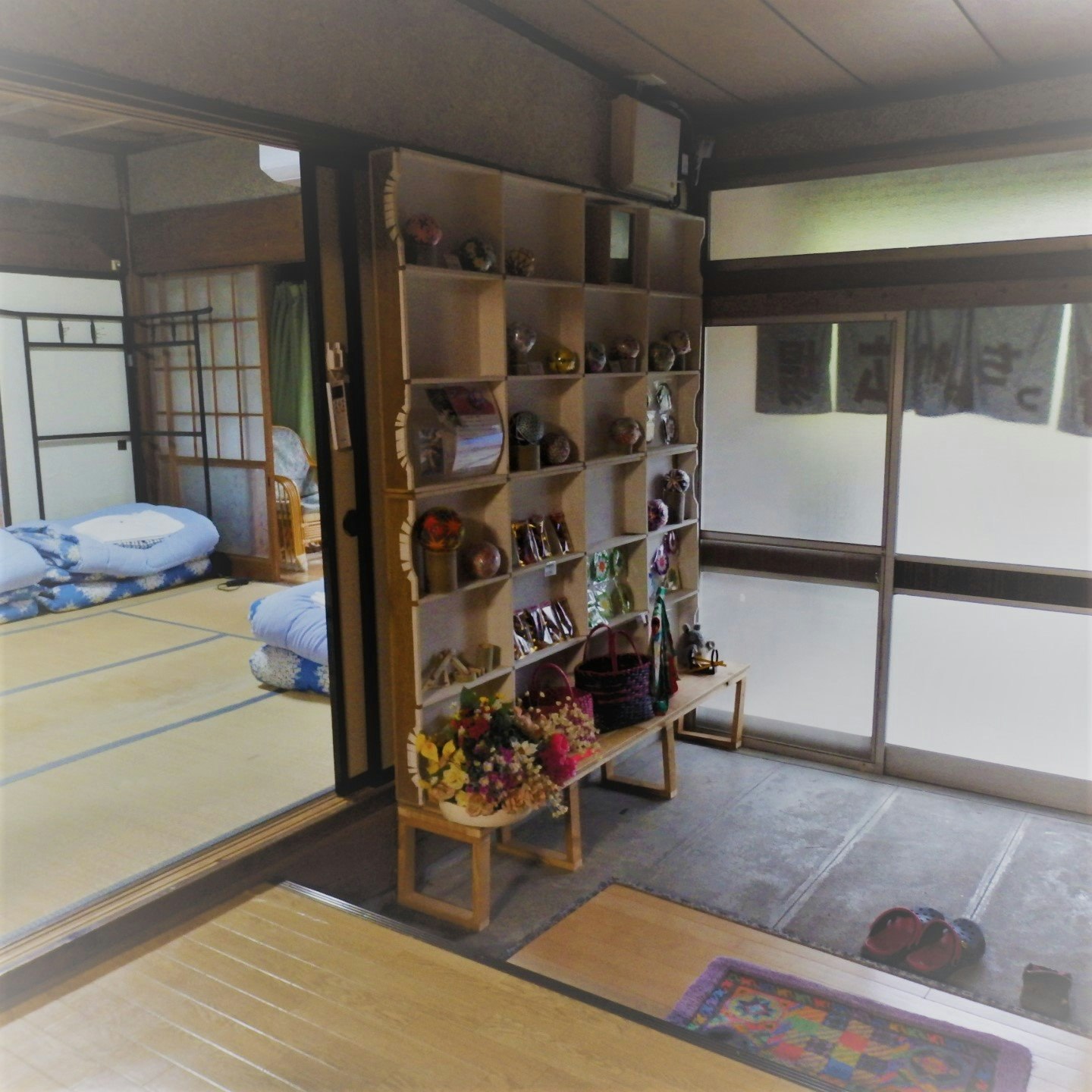 日本の昔の生活が感じれるそんな古民家です。